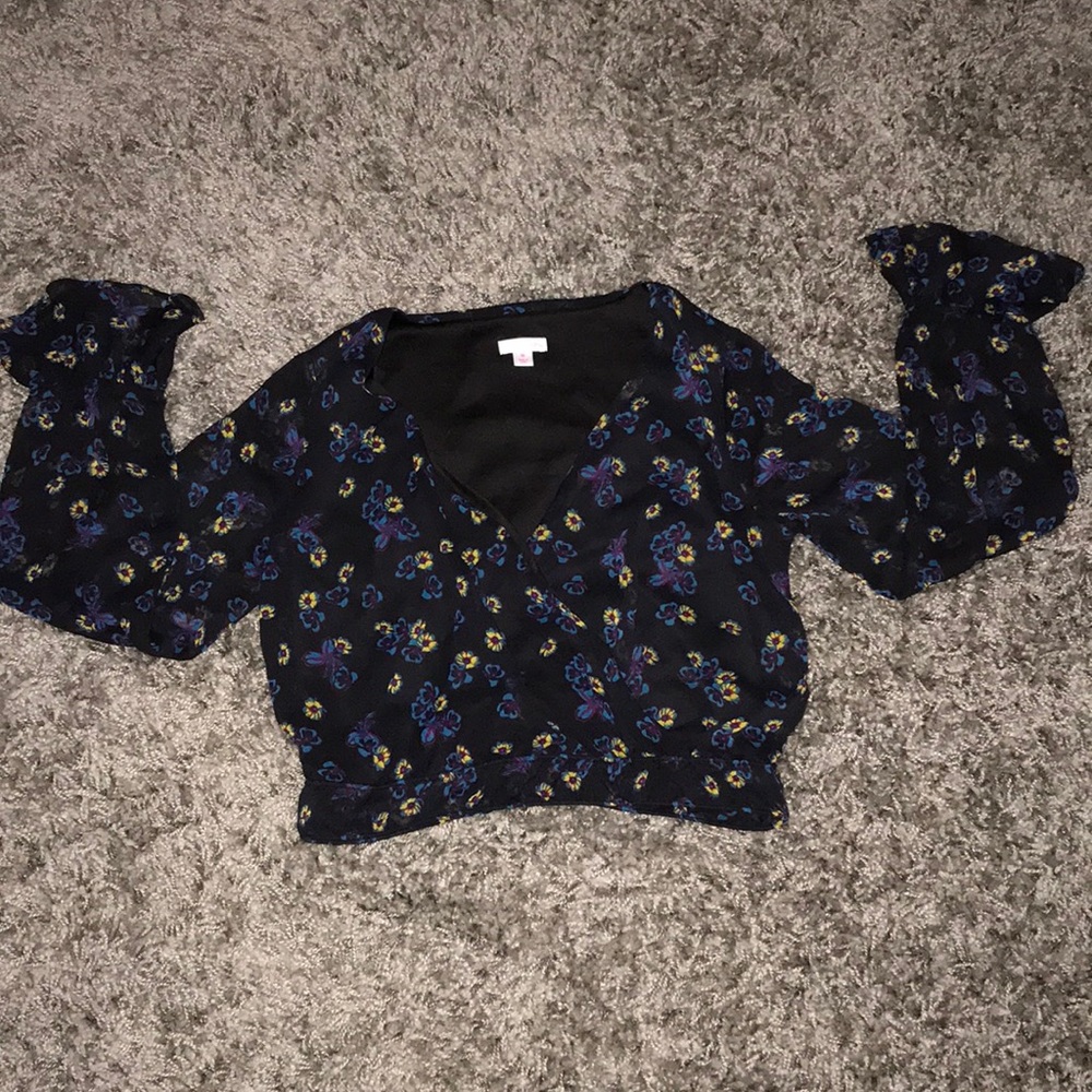 Floral crop blouse
